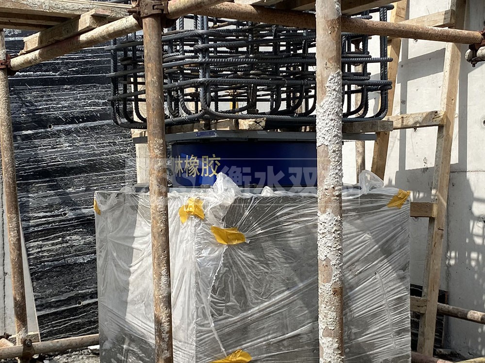 隔震橡胶支座LNR800Ⅱ型 隔震支座LRB600什么价格 圆形橡胶支座报价